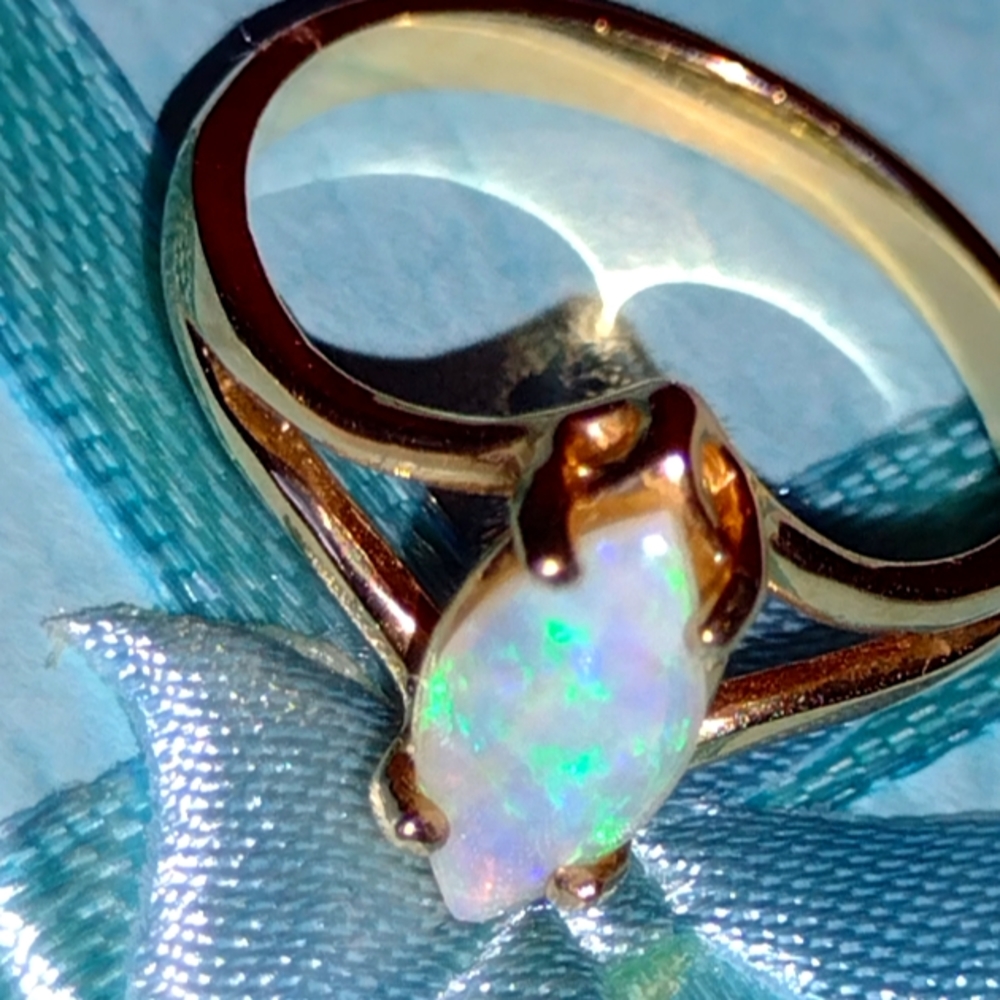 14KT Australian Fiery Opal Ring Size 6